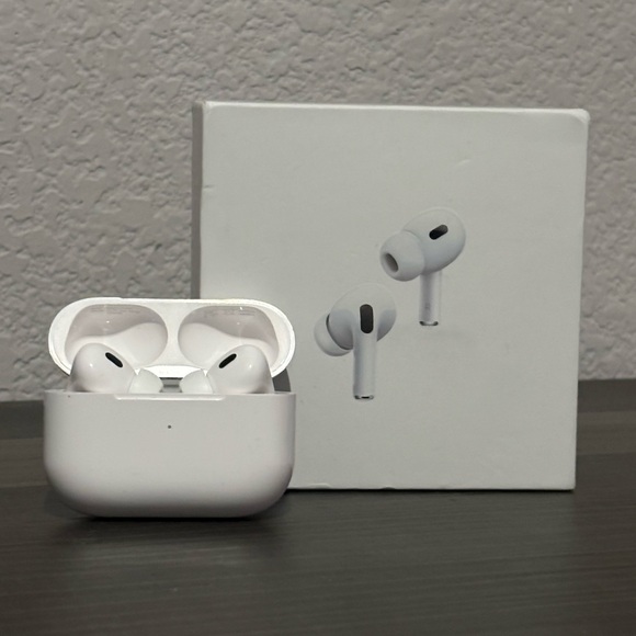 Apple AirPods Pro with Charging Case - White